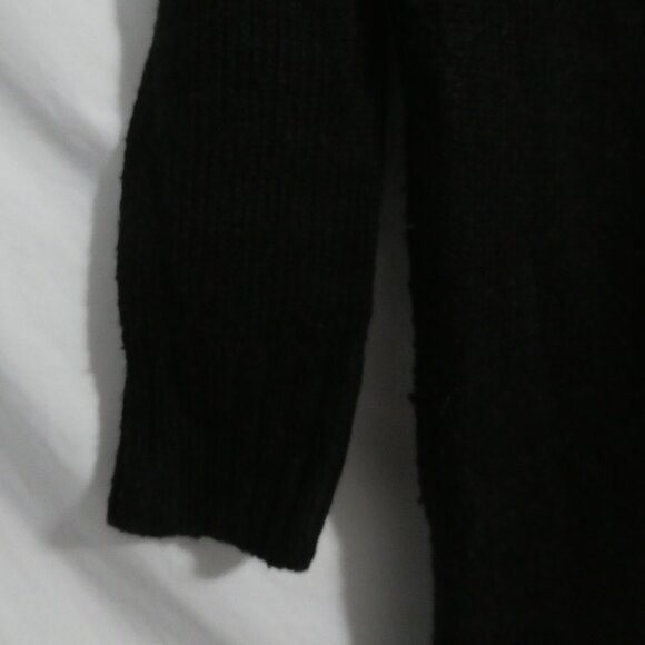 DREAMERS | s-m small to medium | Black Long Sleeve V-Neck Sweater Dress - Picture 14 of 16